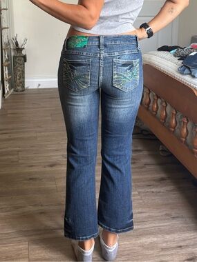 BONGO Dark Blue Embroidered Ankle Jeans with Green Accent